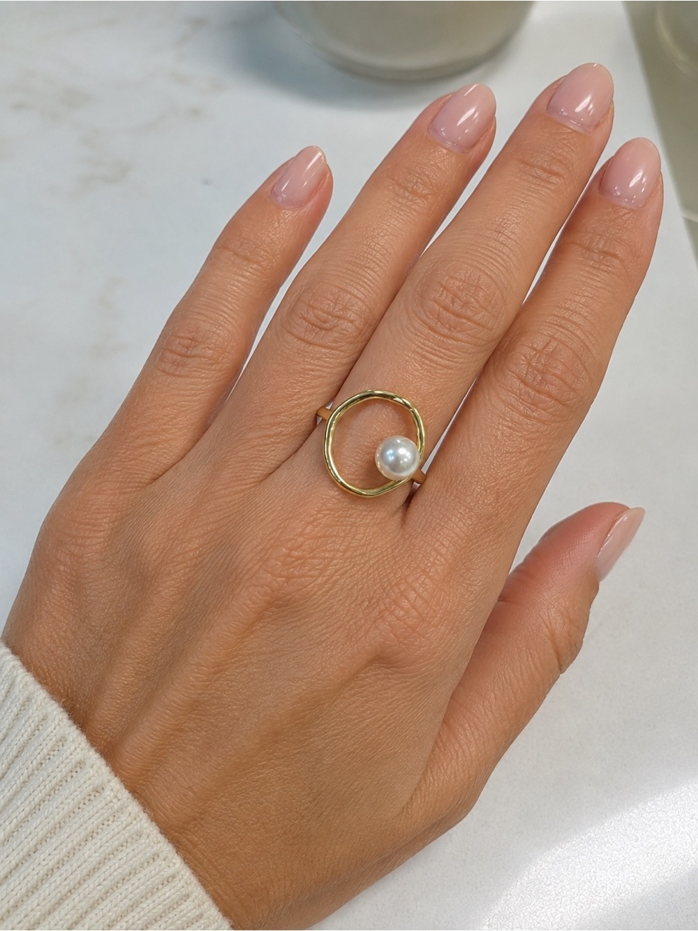 Gold Open Circle Pearl Accent Ring - Sz 6